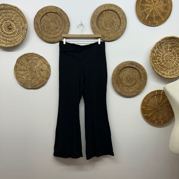 Old Navy Active Powerchill Extra High Rise Super Flare Leg Pant XL Crossover - Picture 1 of 6